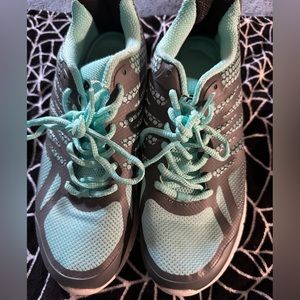 Women’s sneakers